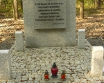 Nowa mogiła pomordowanych w piotrowickim lesie