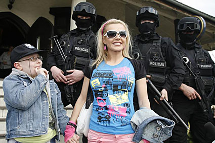 Doda i antyterroryści w Villa Rosa