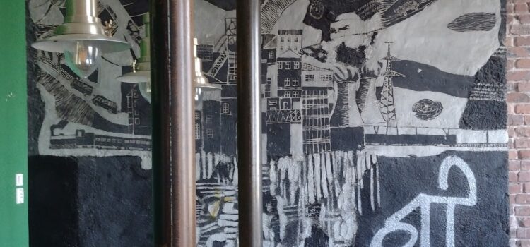 Ostatni pociąg z Piotrowic. Sgraffito Stefana Suberlaka szuka nowego domu